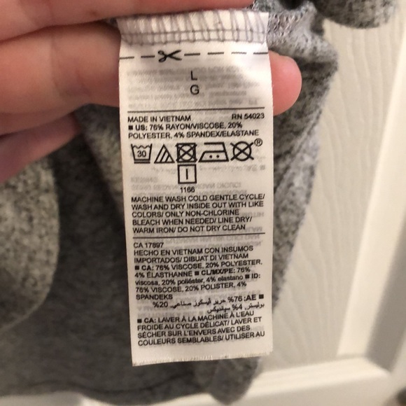 Light grey cold shoulder long sleeve - Picture 4 of 5